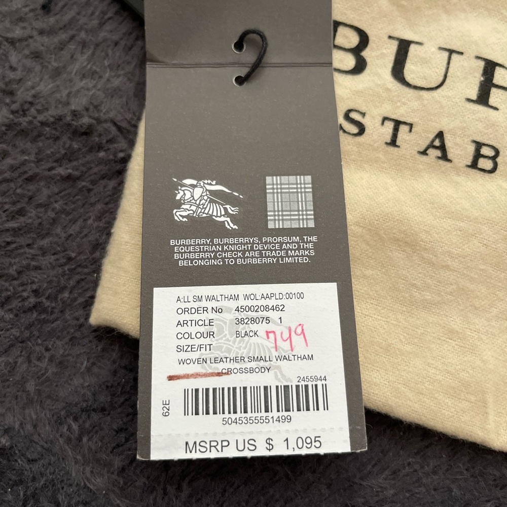 BURBERRY | brand new condition | Waltham Crossbody - Picture 7 of 9